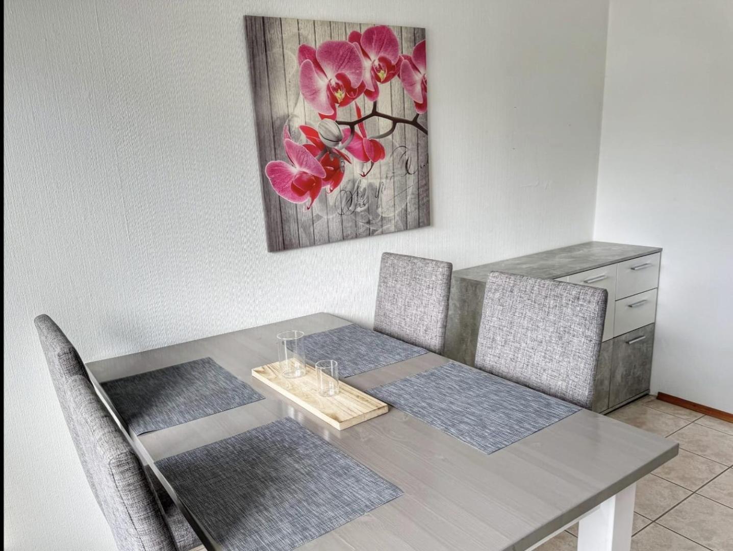 2 Zimmer Apartment Mit Balkon Wuppertal Exterior photo